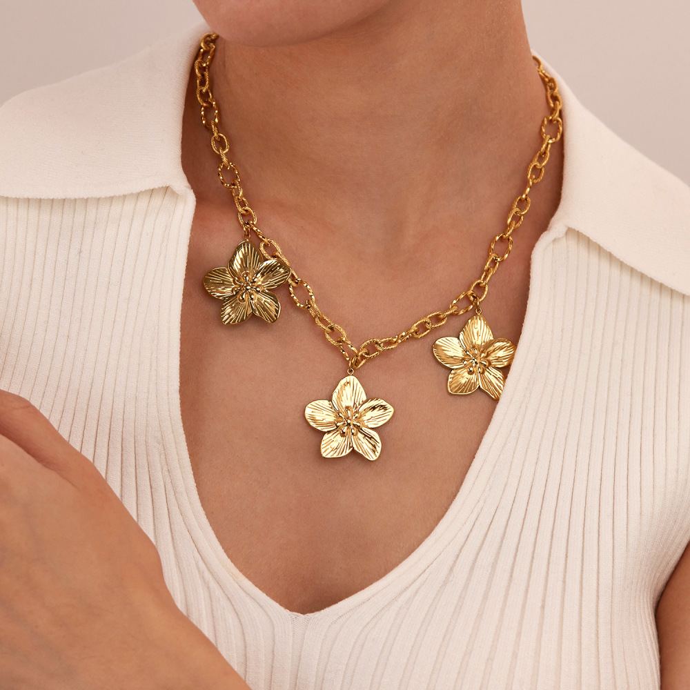 MYK3277-Stainless steel retro exaggerated floral sexy collarbone chain
