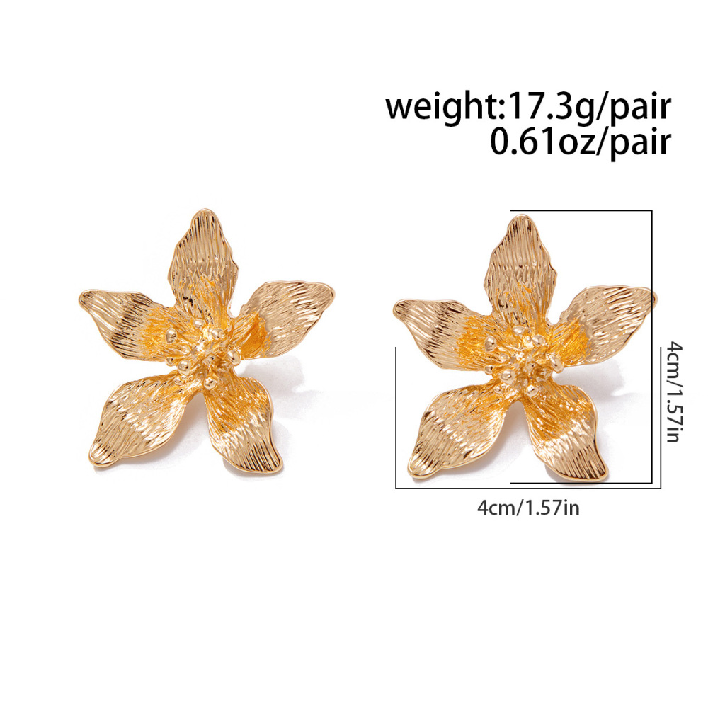 Irregularly shaped floral and leaf alloy earrings