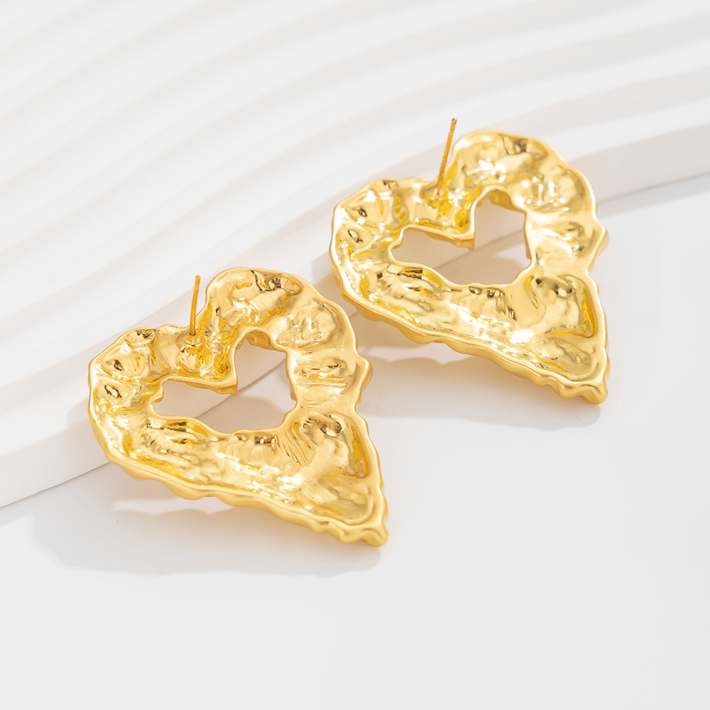 Unique Lava-Patterned Heart-Shaped Alloy Earrings