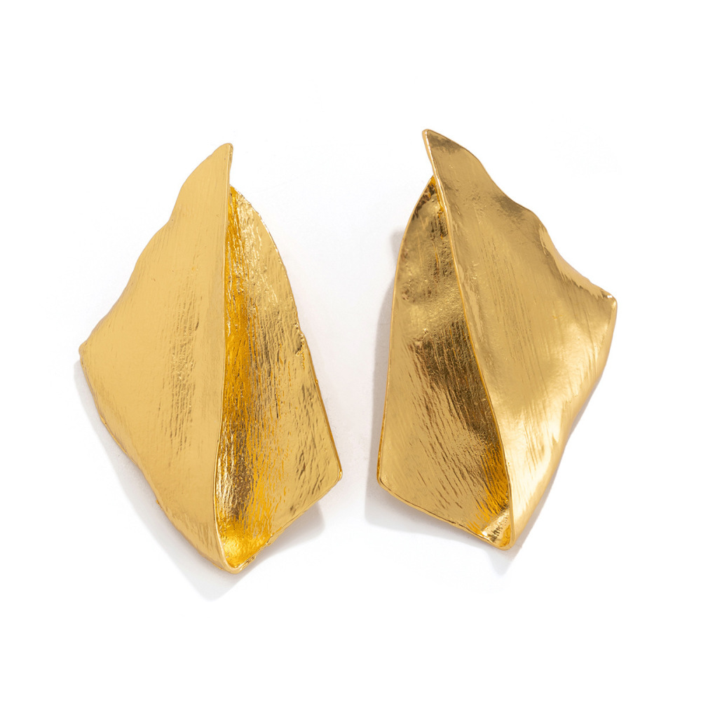 Exaggerated, irregularly pleated alloy earrings