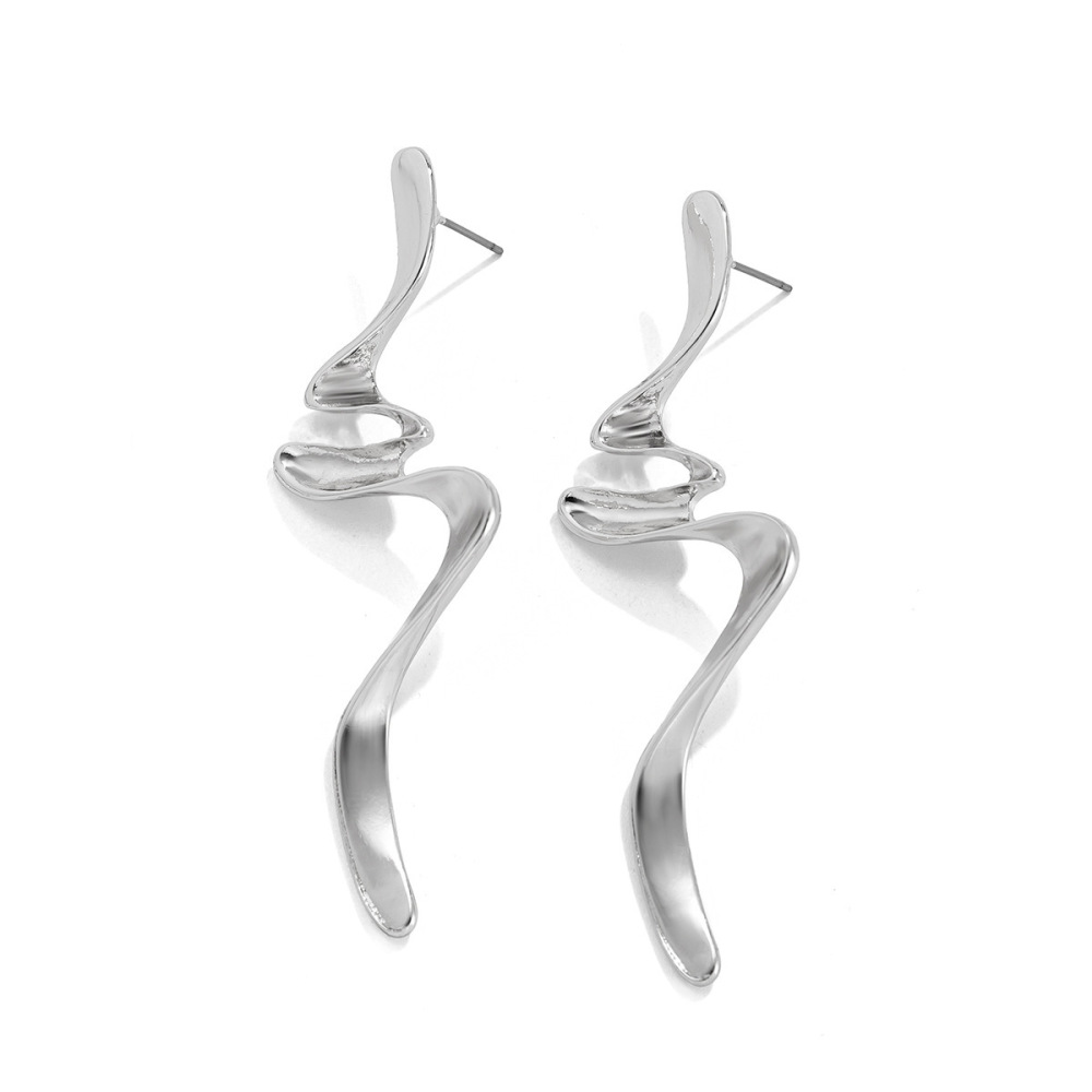 Exaggerated, irregularly twisted alloy earrings