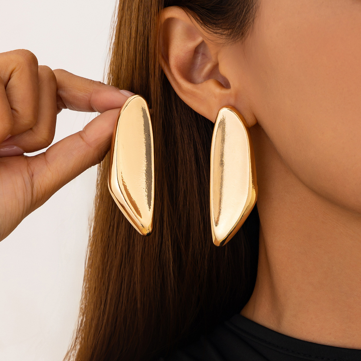 Fashionable irregular smooth alloy earrings