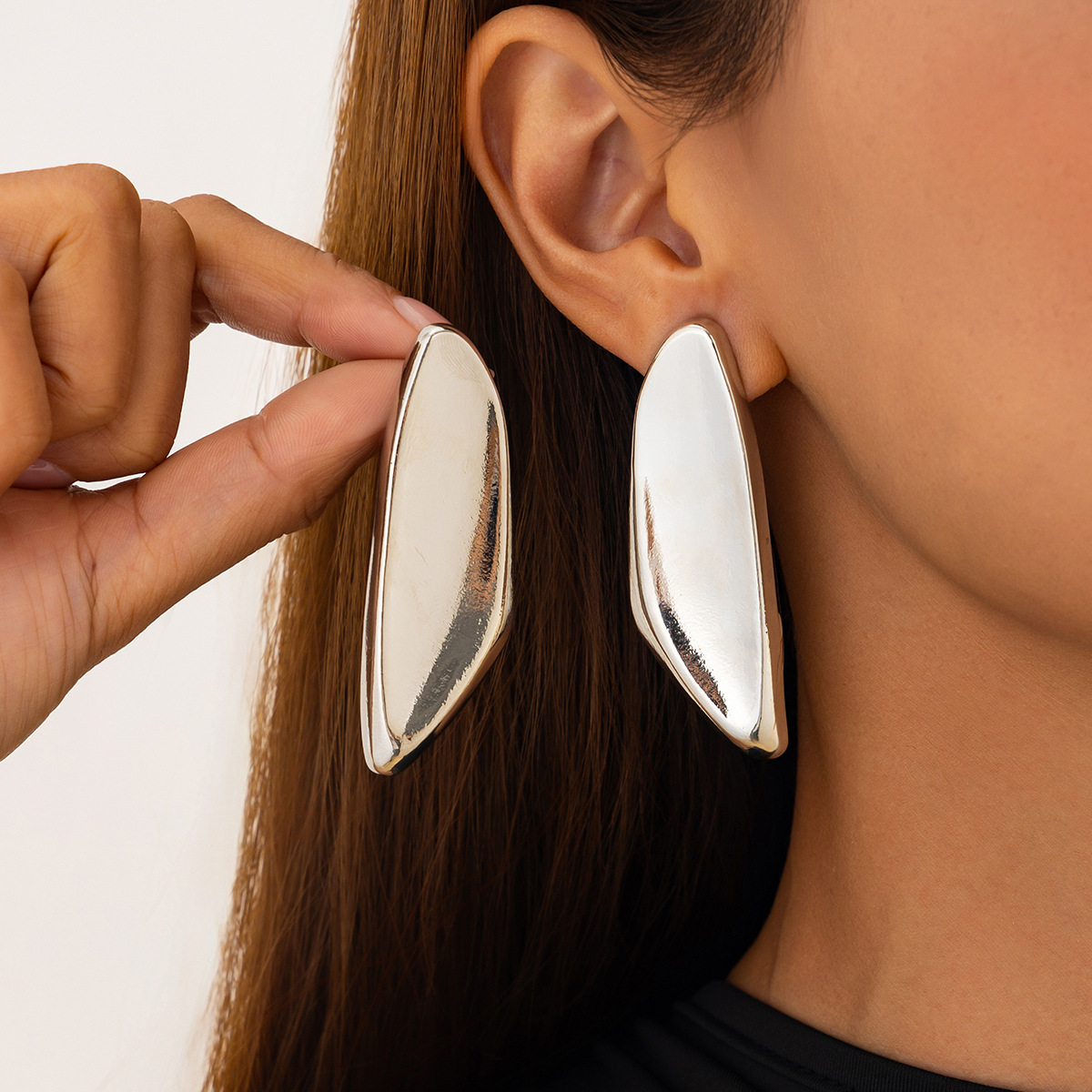 Fashionable irregular smooth alloy earrings