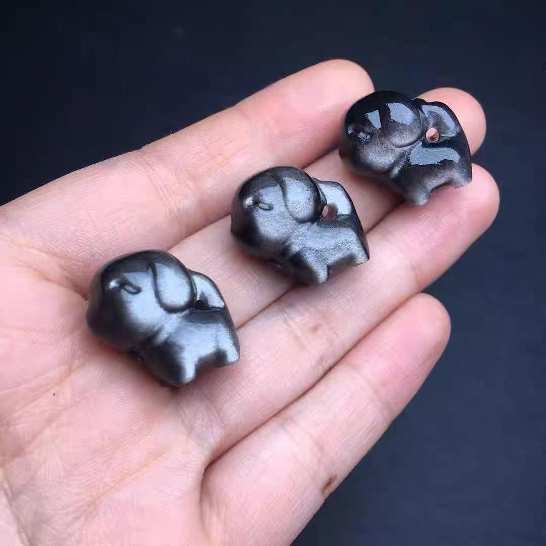 MYK4025-10 pieces/bag of natural silver obsidian lucky puppy pendant with upturned tail