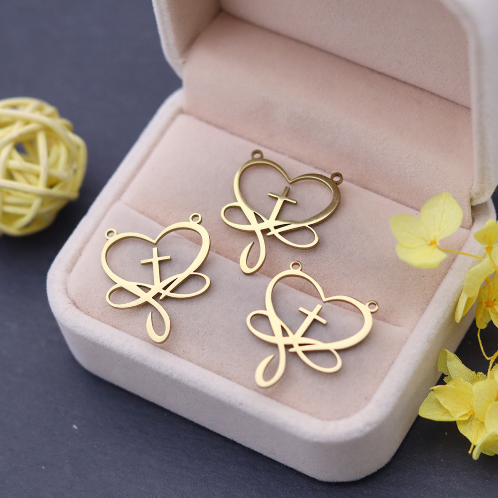 MYK4116-5-piece/bag Heart-shaped Cross Stainless Steel Creative Pendant