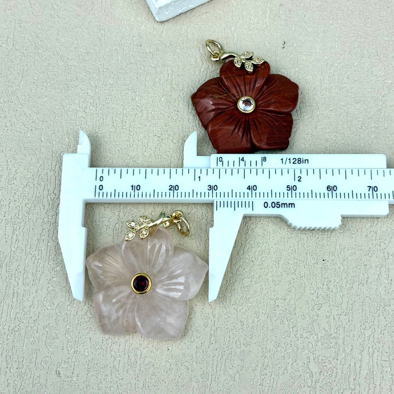 MYK4322-Natural stone crystal zircon hand-carved flower pendant