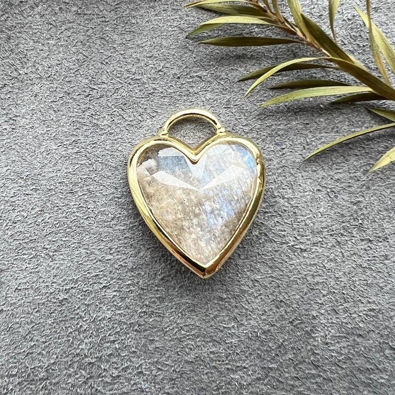 MYK4327-Natural crystal heart-shaped pendant