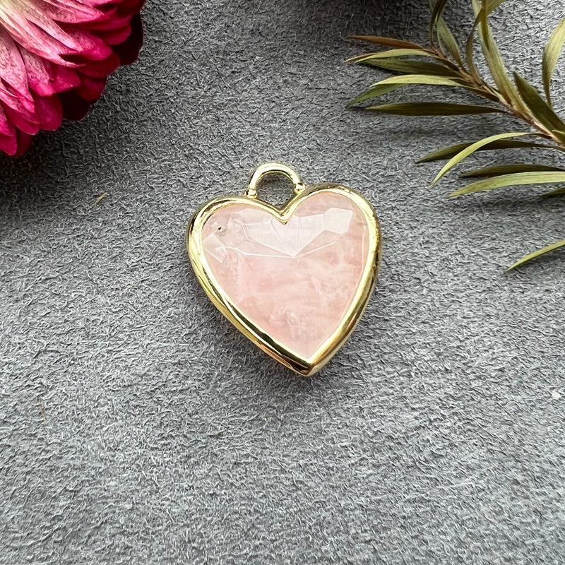 MYK4327-Natural crystal heart-shaped pendant
