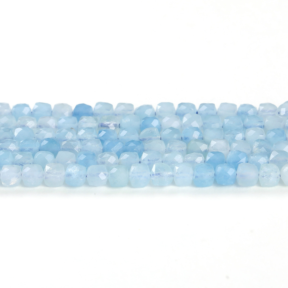 MYK4473-Natural Aquamarine Sugar Cube Beads