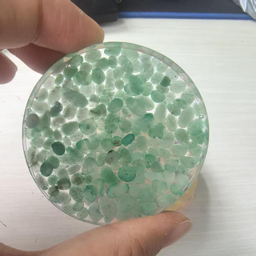 MYK5204-Natural Crystal Pebble Epoxy Coffee/Tea Coaster