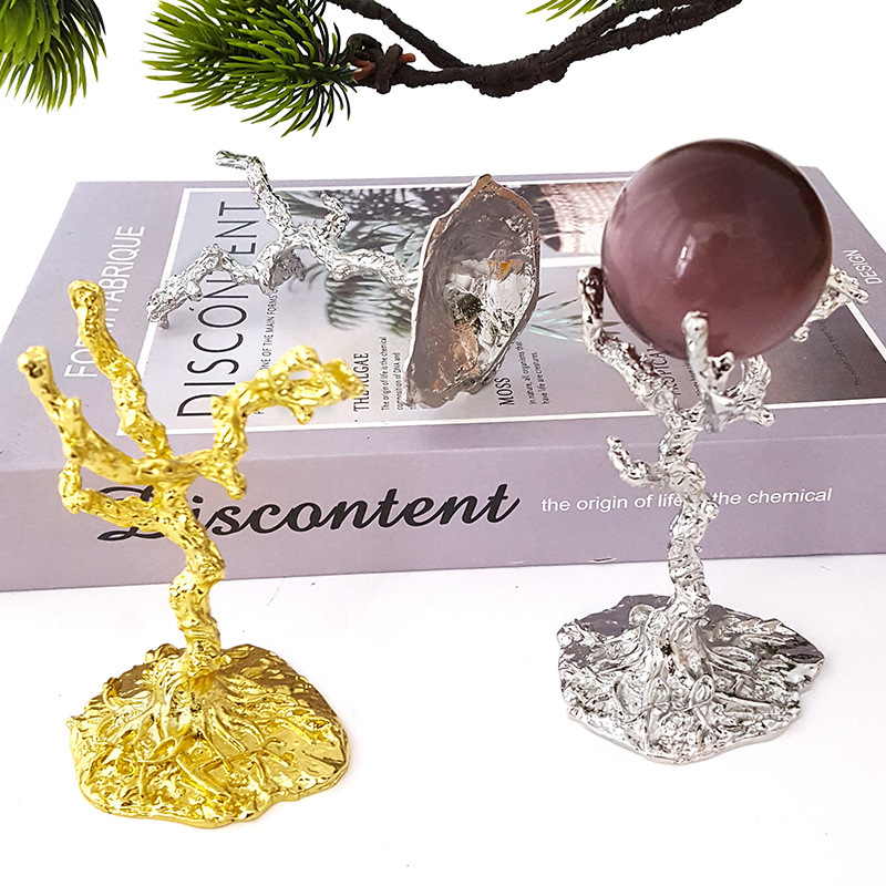 MYA3071--20pcs Dead Tree Branch Crystal Ball Base with Metal Ore Stand