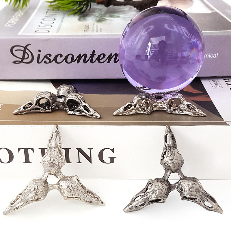 MYA3074--20pcs Crystal ball base, small ball support, alloy metal bird skull holder
