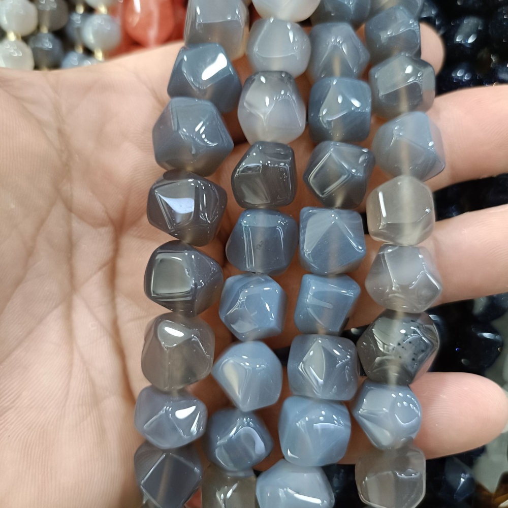 MYA3230--12-16mm irregularly shaped faceted square-beaded grey agate loose beads