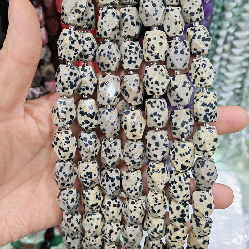MYA3233--10*14mm Natural spotted stone octagonal cut beads