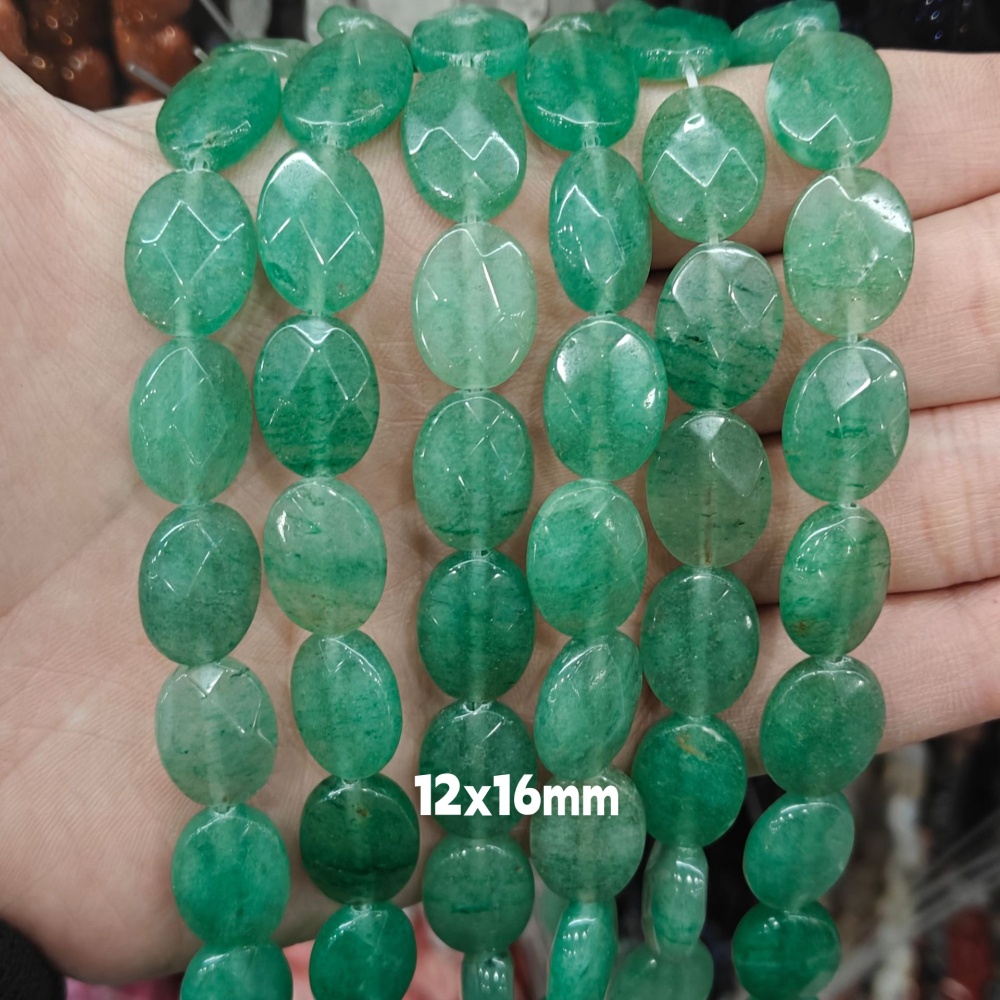MYA3214--12x16mm Natural Green Aventurine Oval-Cut Beads