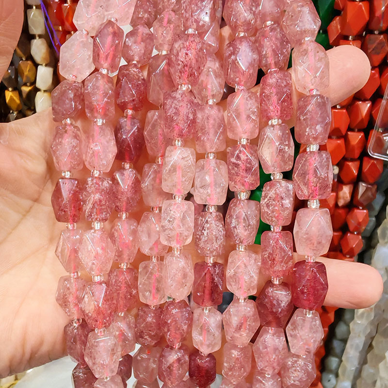 MYA3245--8*12mm Natural strawberry quartz octagonal cut beads