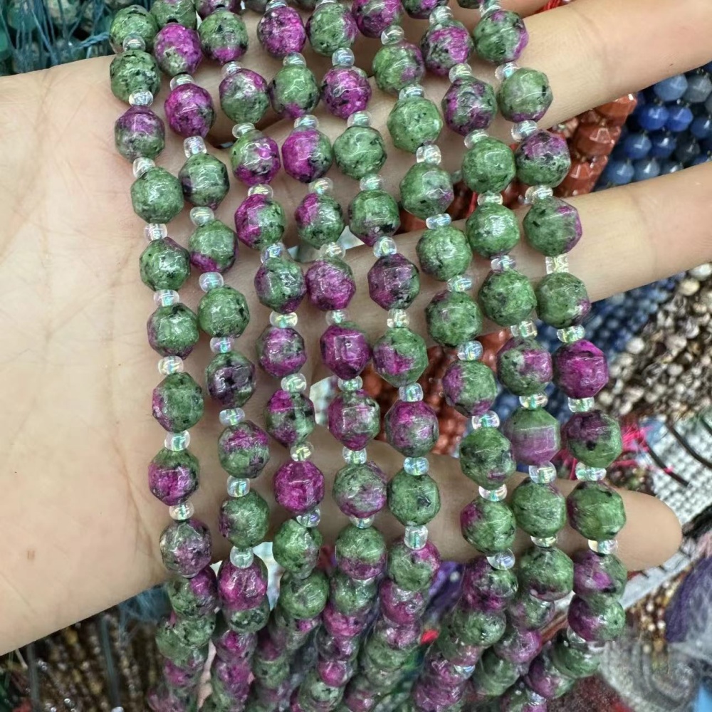 MYA3279--6-10mm Natural Ruby Zoisite Faceted Lantern Beads