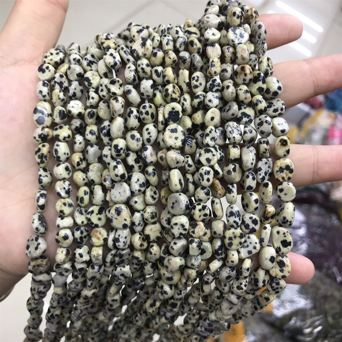 MYA3378--5-7mm Natural Spotted Stone Irregularly Shaped Beads