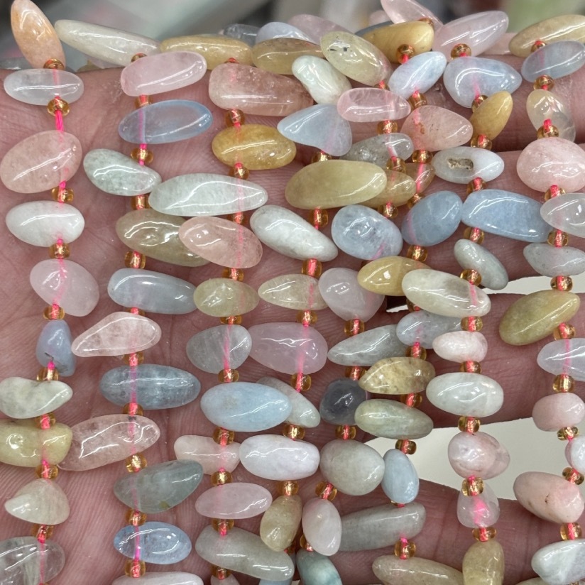 MYA3345--7-16mm Natural Morganite Teardrop-Shaped Tooth Beads