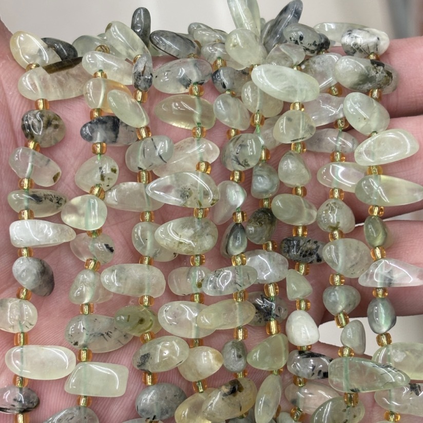MYA3357--7-16mm Natural Prehnite Teardrop-Shaped Long Tooth Beads