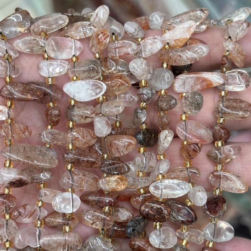 MYA3364--7-16mm Natural Super 7 Crystal Teardrop-Shaped Tooth Beads