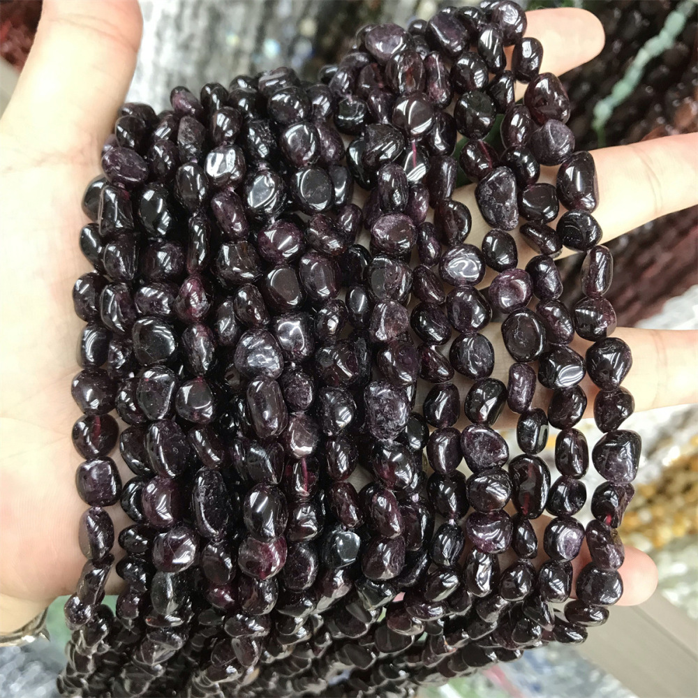 MYA3402--8-10mm Natural Garnet Irregularly Shaped Beads