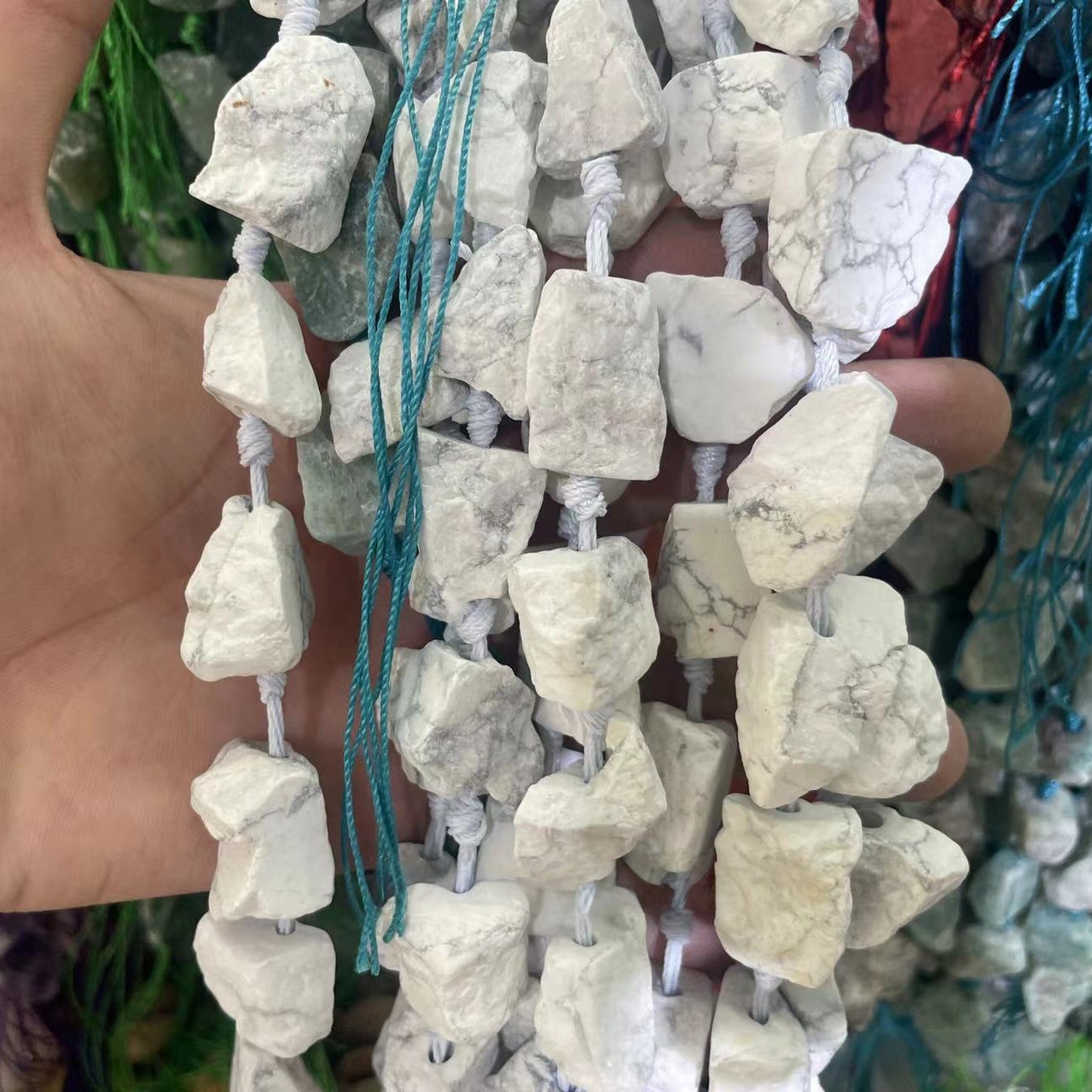 MYA3547--20x30mm Natural Howlite Irregular Raw Beads
