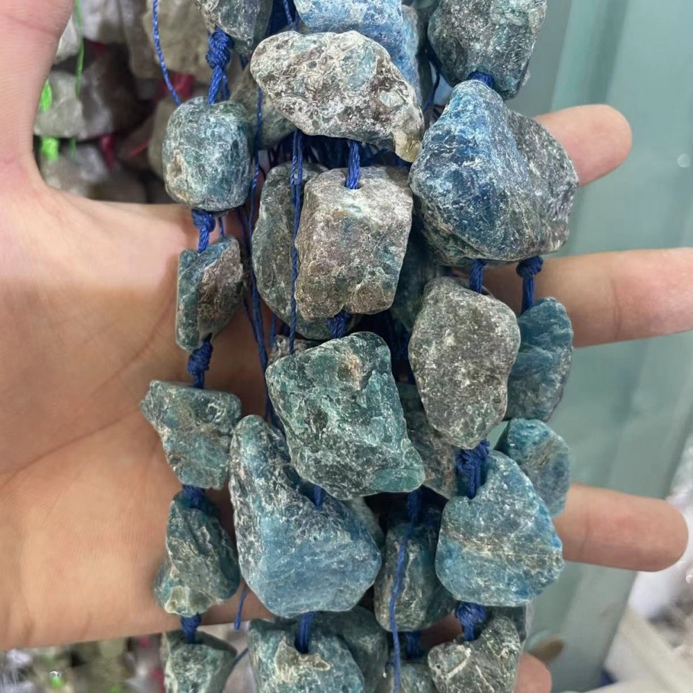 MYA3553--20x30mm Natural Apatite Irregular Raw Beads