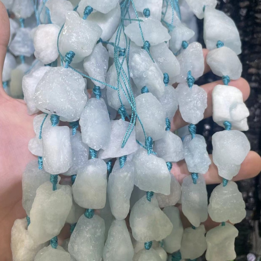 MYA3554--20x30mm Natural Aquamarine Irregular Raw Beads