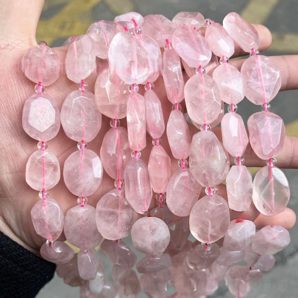 MYA3558--17x23mm Natural Rose Quartz Oval Irregular Beads