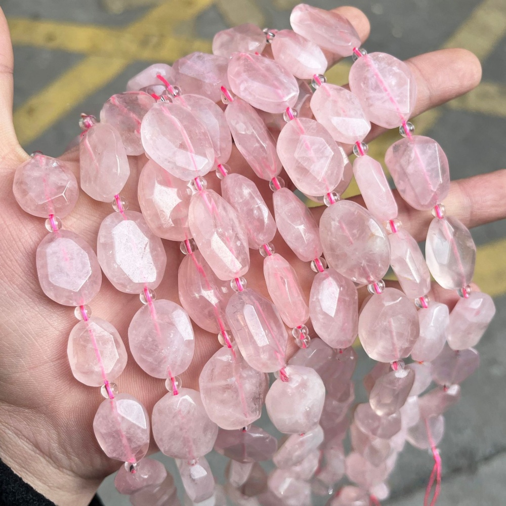 MYA3558--17x23mm Natural Rose Quartz Oval Irregular Beads