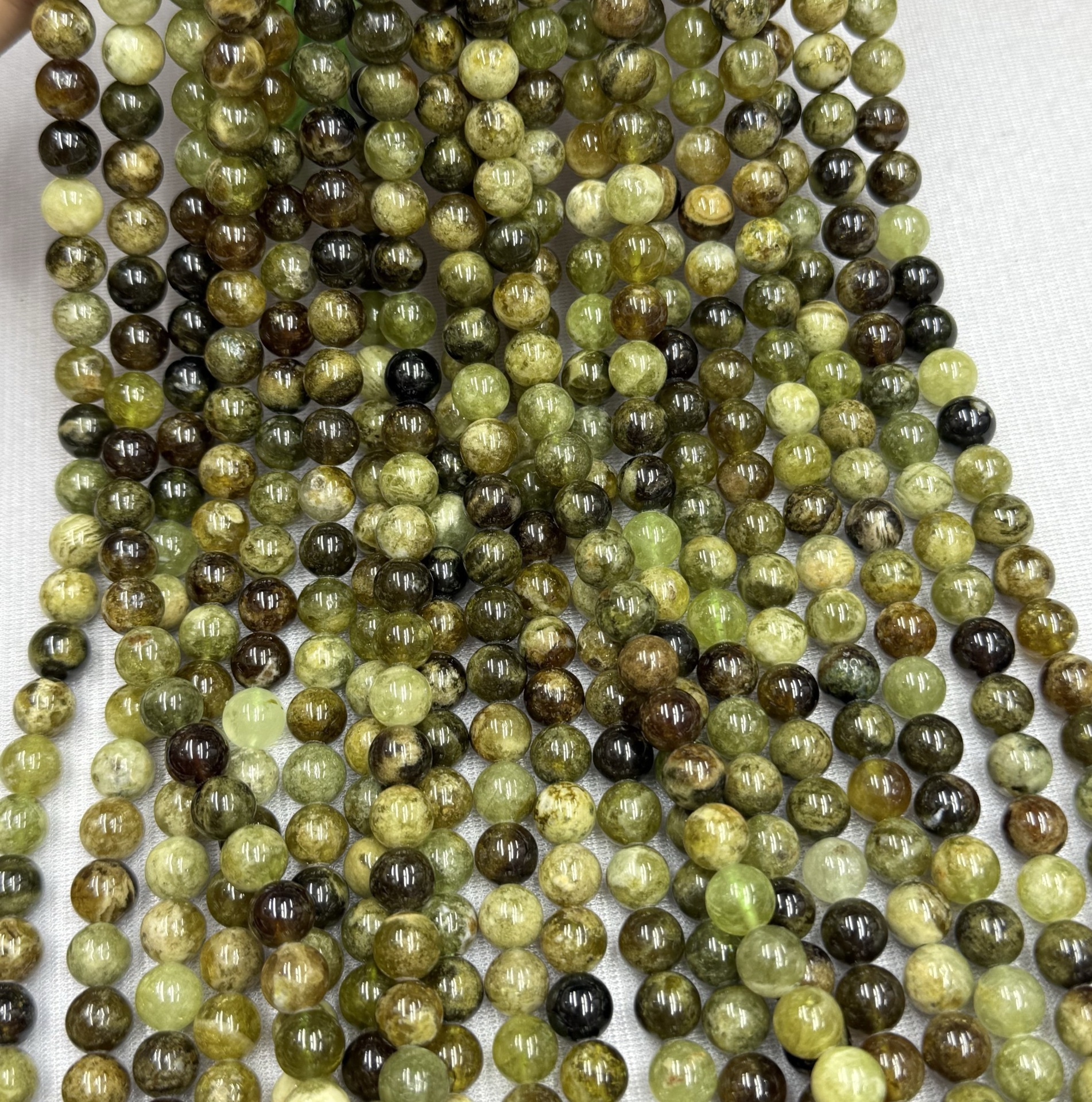 MYA3653--Natural tsavorite green garnet beads suitable for DIY