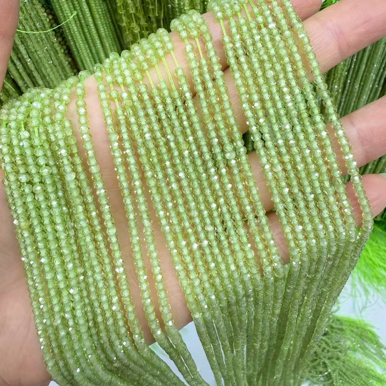 MYA4298--2x3/3x4mm Natural Peridot Faceted Abacus Beads