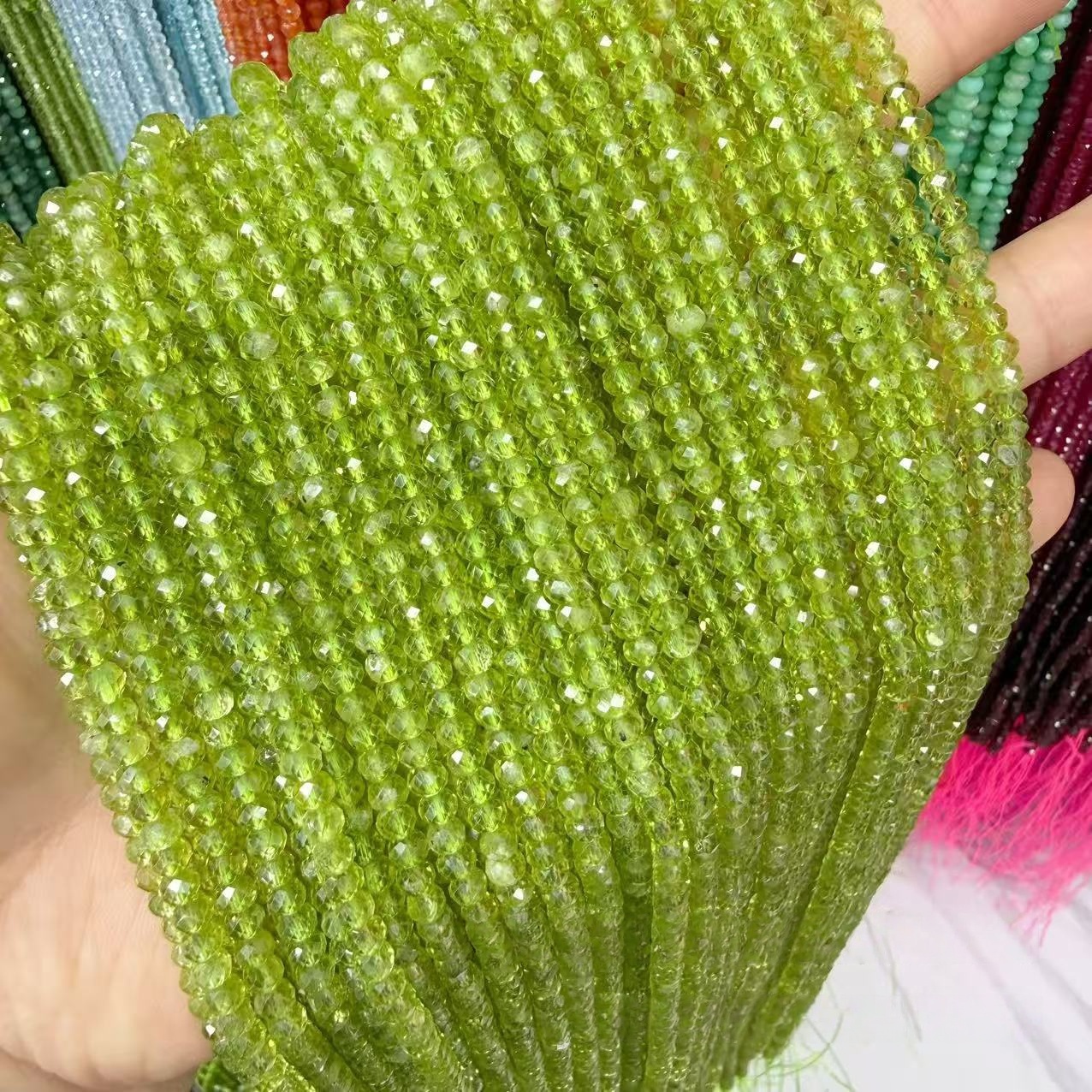 MYA4298--2x3/3x4mm Natural Peridot Faceted Abacus Beads