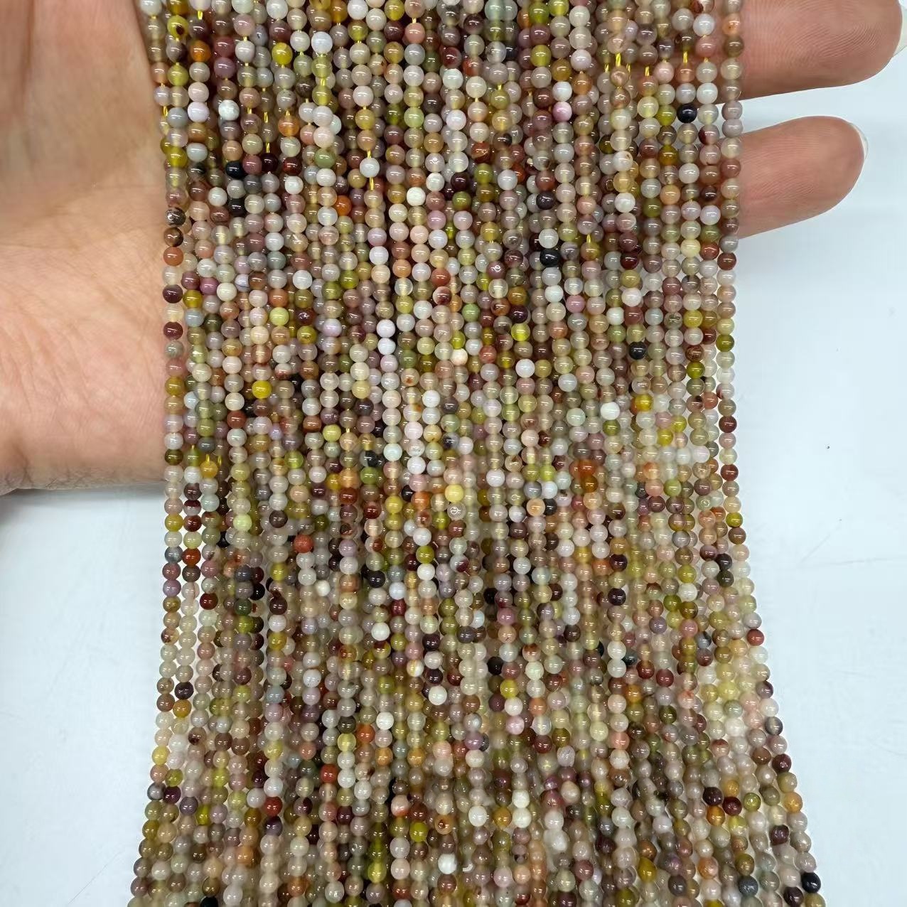 MYA4438--2-4mm Natural Salt Source Agate Beads