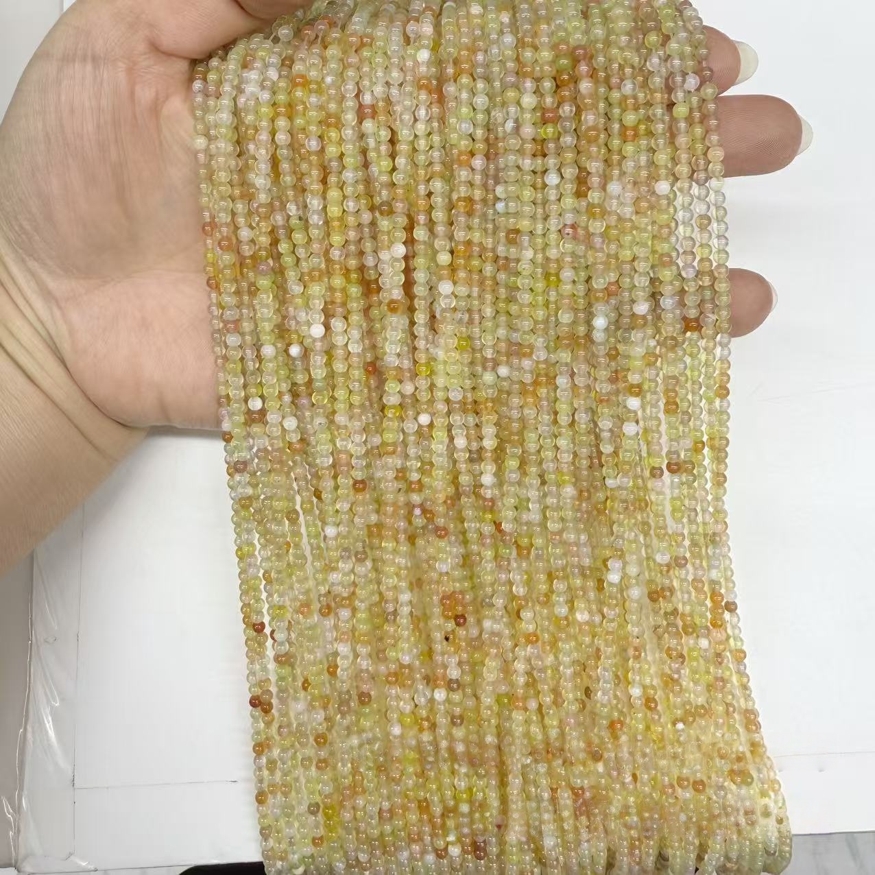 MYA4438--2-4mm Natural Salt Source Agate Beads