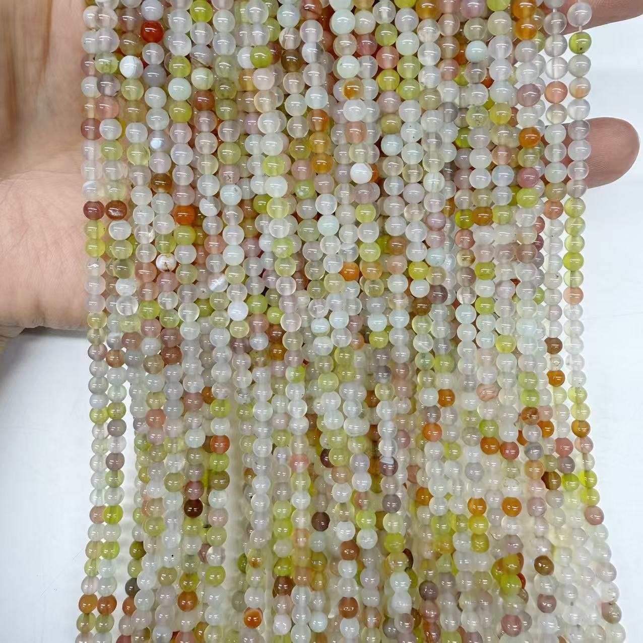 MYA4438--2-4mm Natural Salt Source Agate Beads