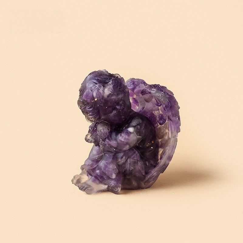 MYR1699--Natural crystal resin crushed stone seated angel