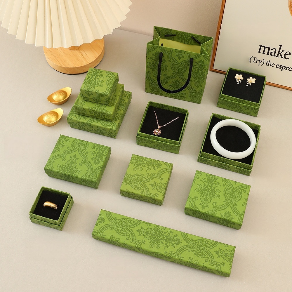 MYA4570--Classic green jewelry box packaging
