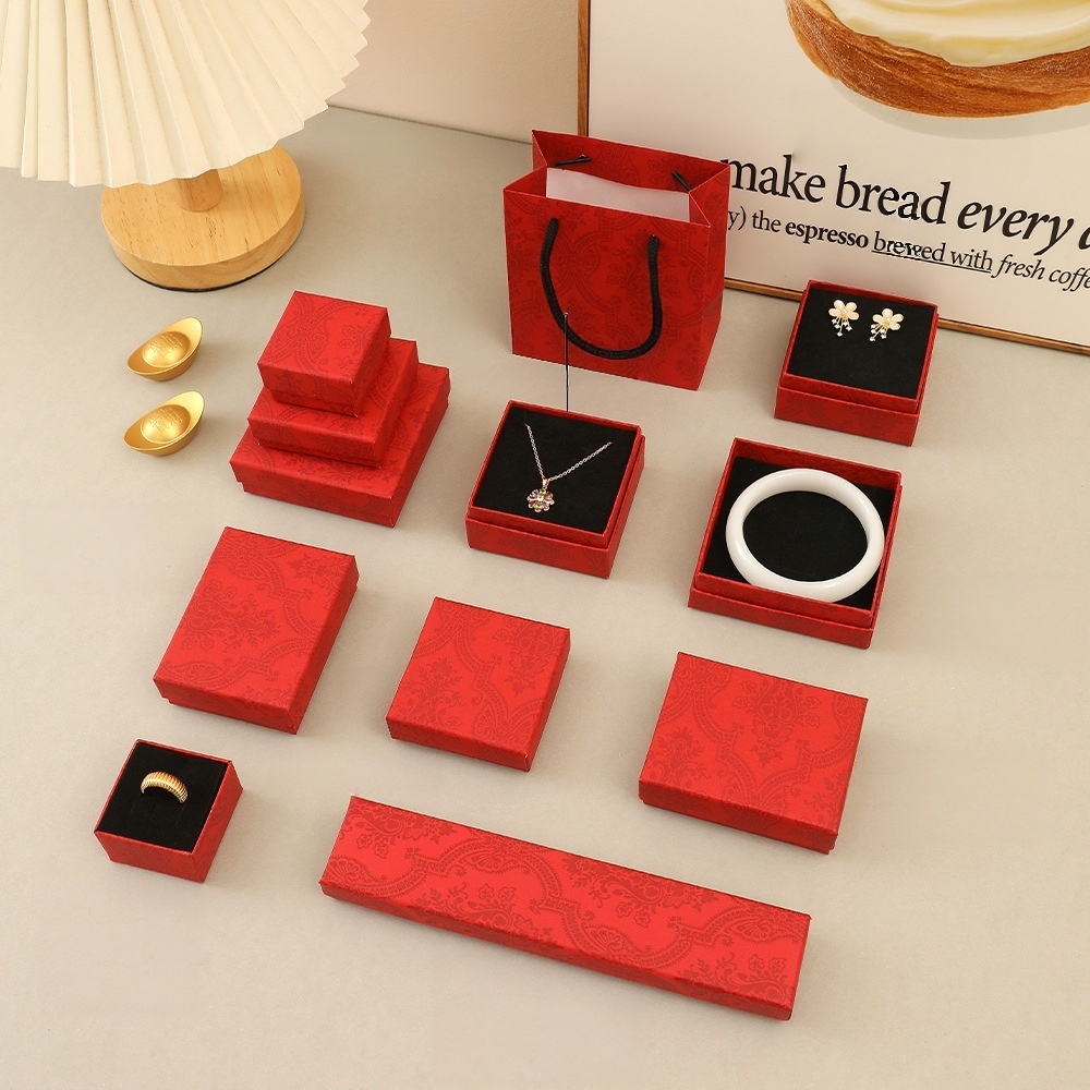 MYA4576--Classic enamel red jewelry box packaging