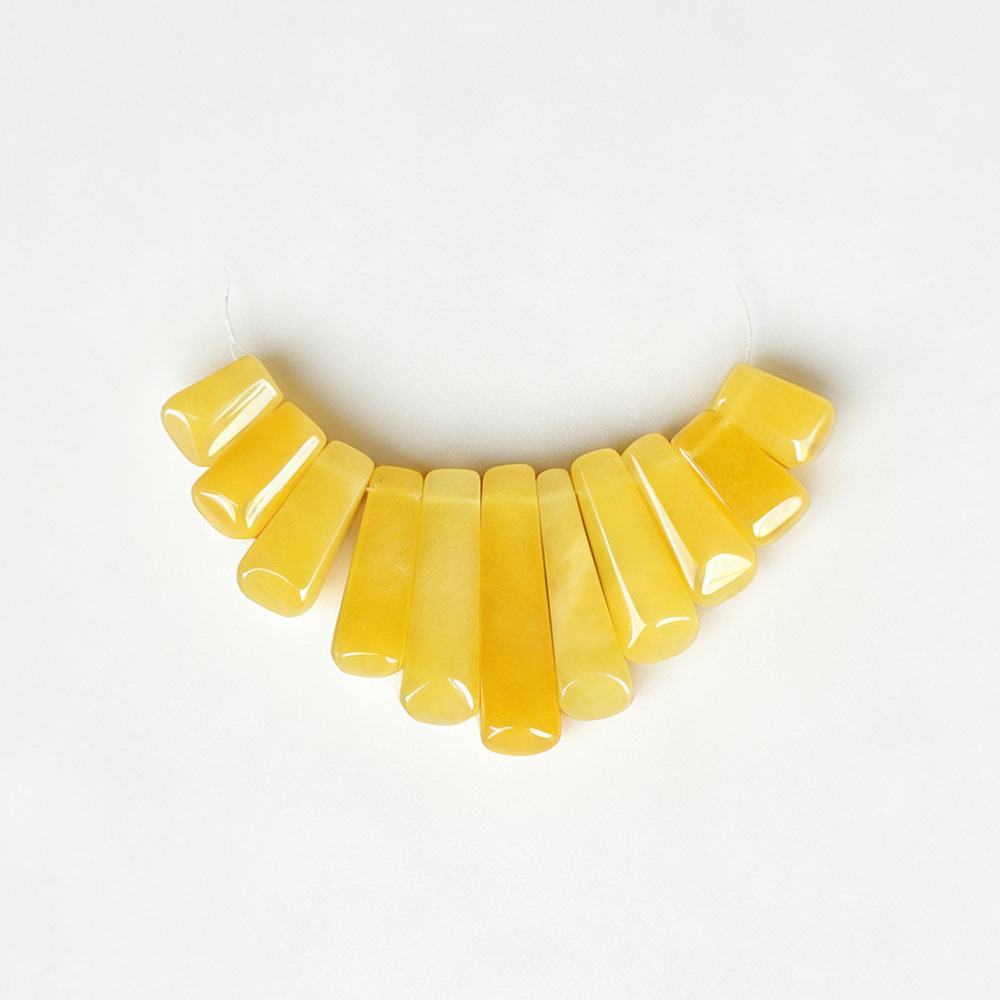 Natural Stone Trapezoidal Fan-Shaped Necklace Accessory with 11 Beads