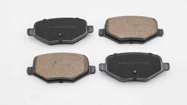 Brake Pads Factory for Lincoln, MKS, MKT, MKX. FMSI D1377-8488. WVA 25886. 8A8Z2200A, AA8Z2200A, AG1Z2200A, BT4Z2200A, EG1Z2200B,Leading brake pads factory | manufacturer | supplier - China factory and Cambodia factory