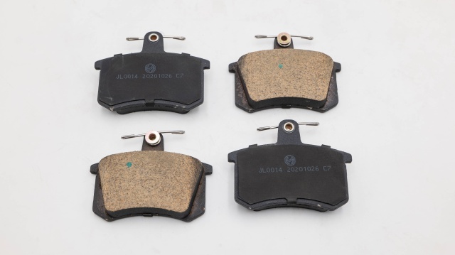 Brake Pads Factory for Seat. FMSI D228-7309. WVA 21144. 437698451, 443498451, 443615415N, 443615415P, 443615415S, 443698451, 443698451A, 443698451B, 443698451C, 447698451, 447698451A, 447698451C, 4A0615415, 4A0615415C, 4A0698451, 4A0698451A, 4D0615415,Leading brake pads factory | manufacturer | supplier - China factory and Cambodia factory