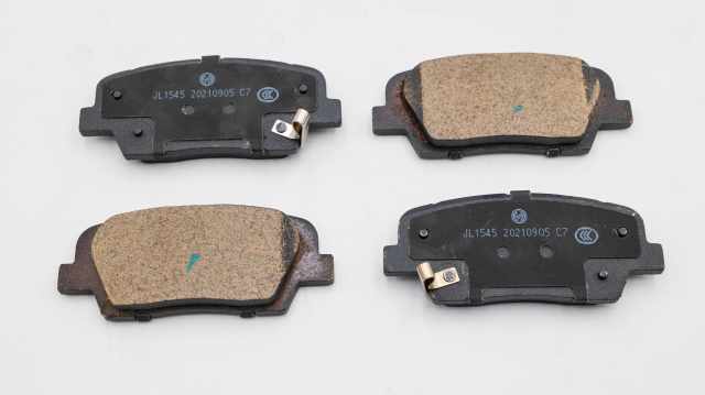 Brake Pads Factory for Hyundai Santa Fe Santa Fe Sport Santa Fe XL . FMSI D1916-8575. OE 583022MA00, 583022PA70, 583024DU02, 583022MA90, 583022WA70, 583022WA90, 583023MA00, 583023MA01, 583023NA90, 583023NA91, 58302B1A05, S583022PA70.,Leading brake pads factory | manufacturer | supplier - China factory and Cambodia factory