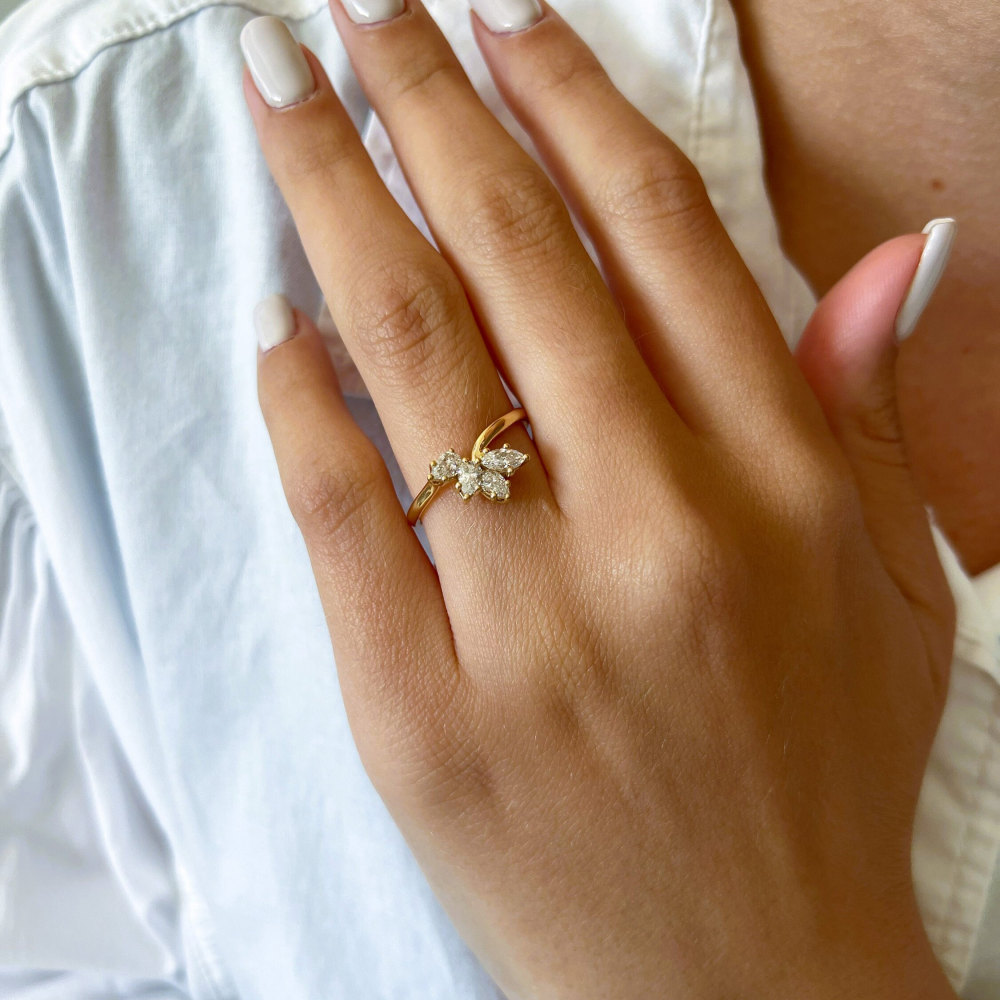 Wedding Band  Pear Marquise Diamonds wearing effect