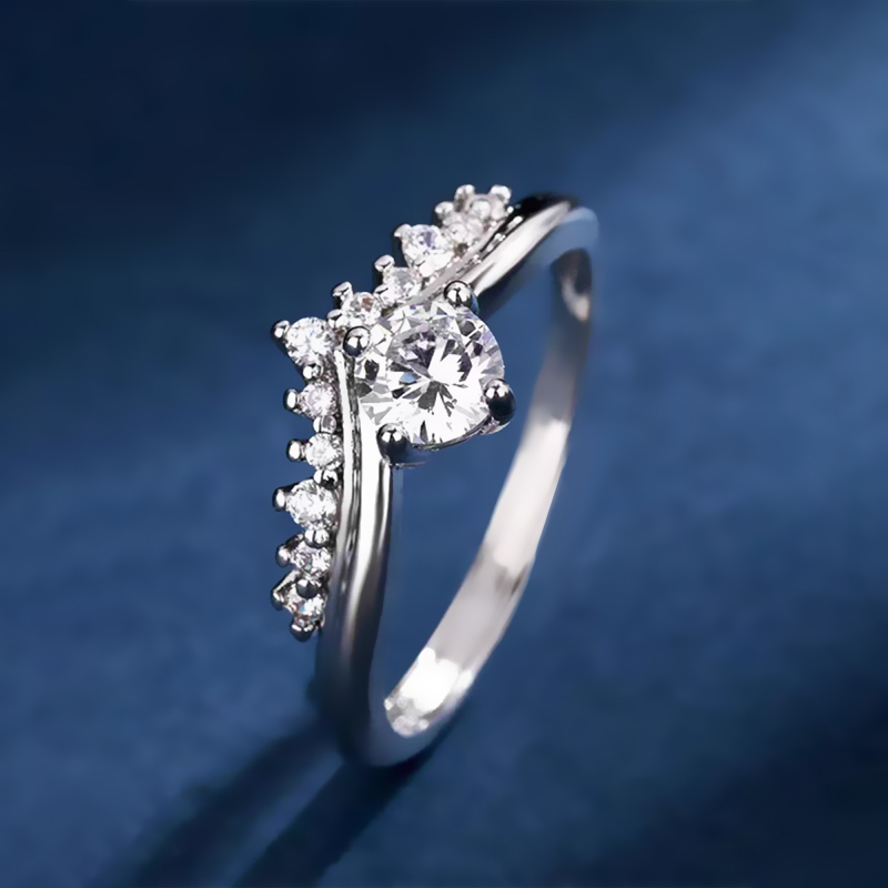 V-Shaped Crown Diamond Ring