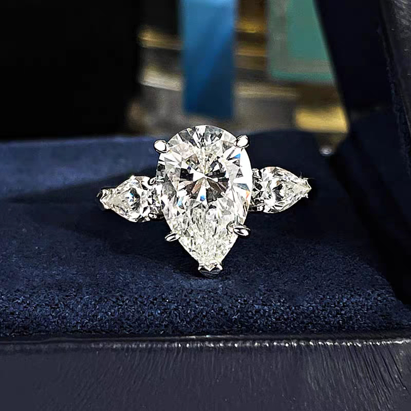 18K Gold Lab Grown Diamond Ring
