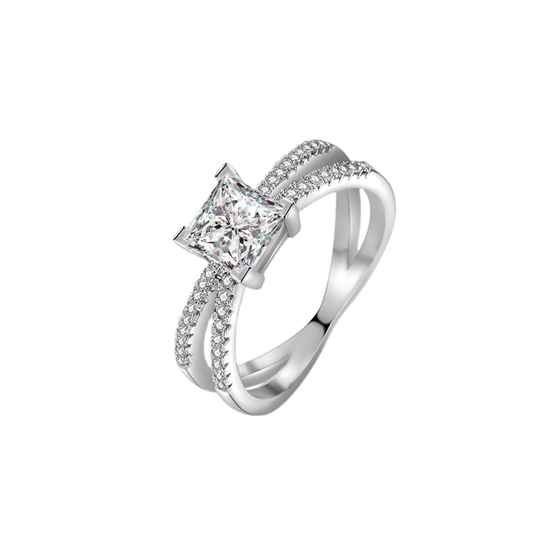 Princess-cut 18K Gold Lab Grown Diamond Ring