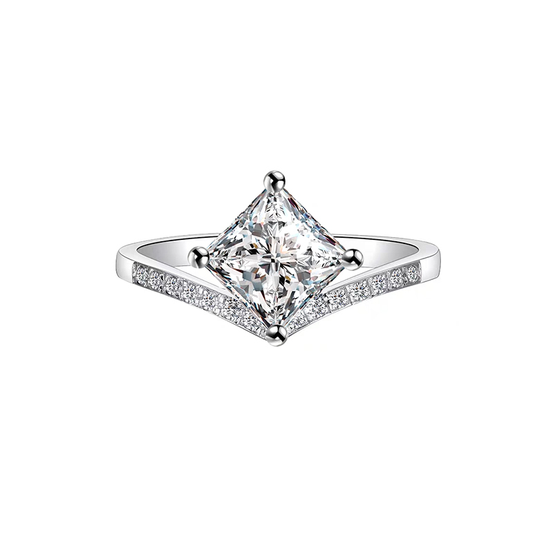 18K Gold Lab Grown Diamond Ring