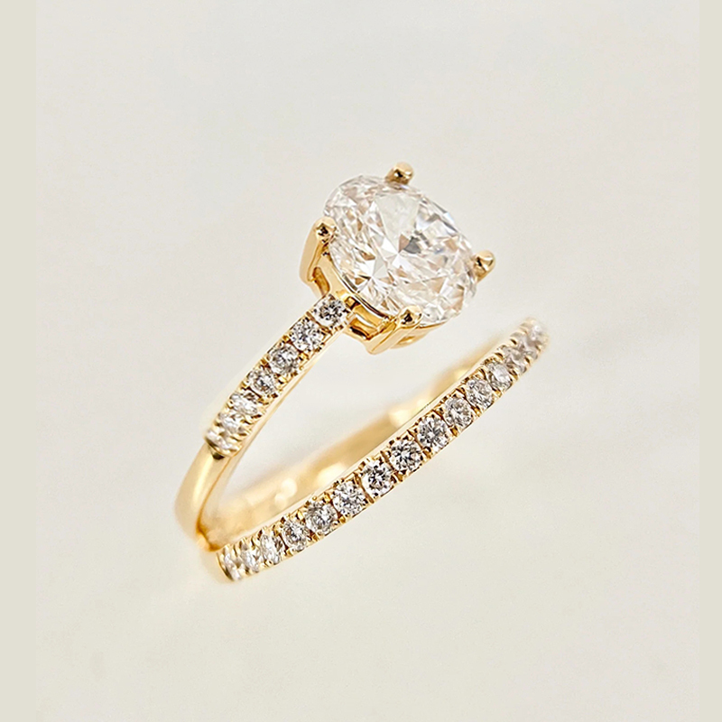Floating-design snake lab diamond ring